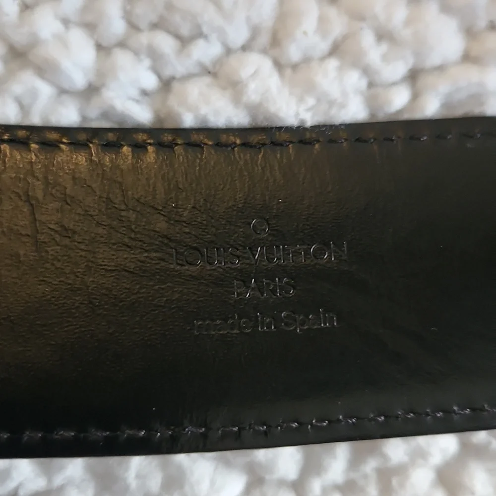 Louis Vuitton mens used belt - Picture 6 of 8